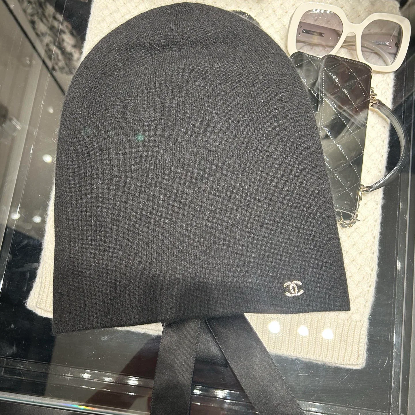 Головные Уборы Chanel 18347796