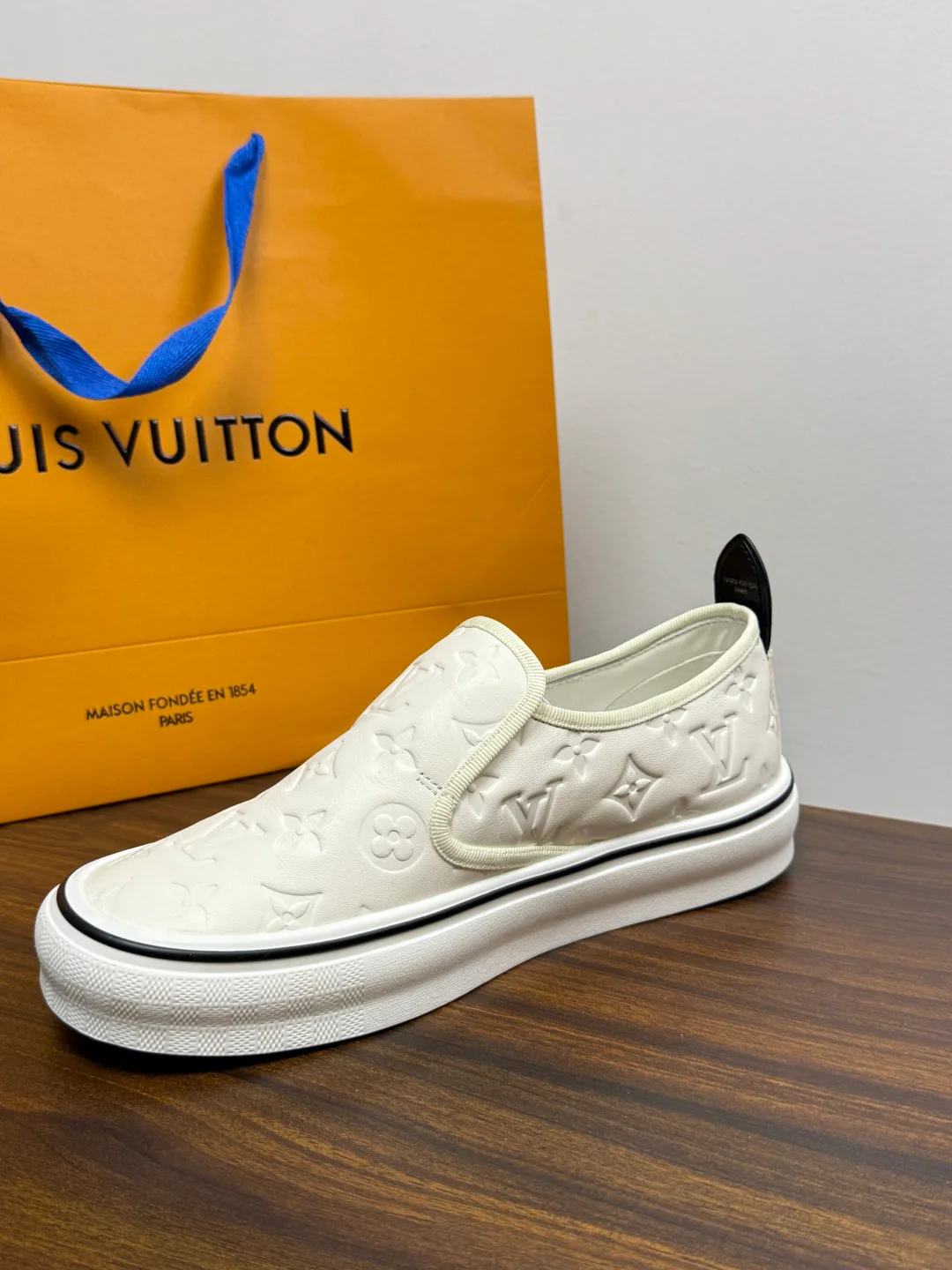 Кроссовки Мужские Louis Vuitton 19716443