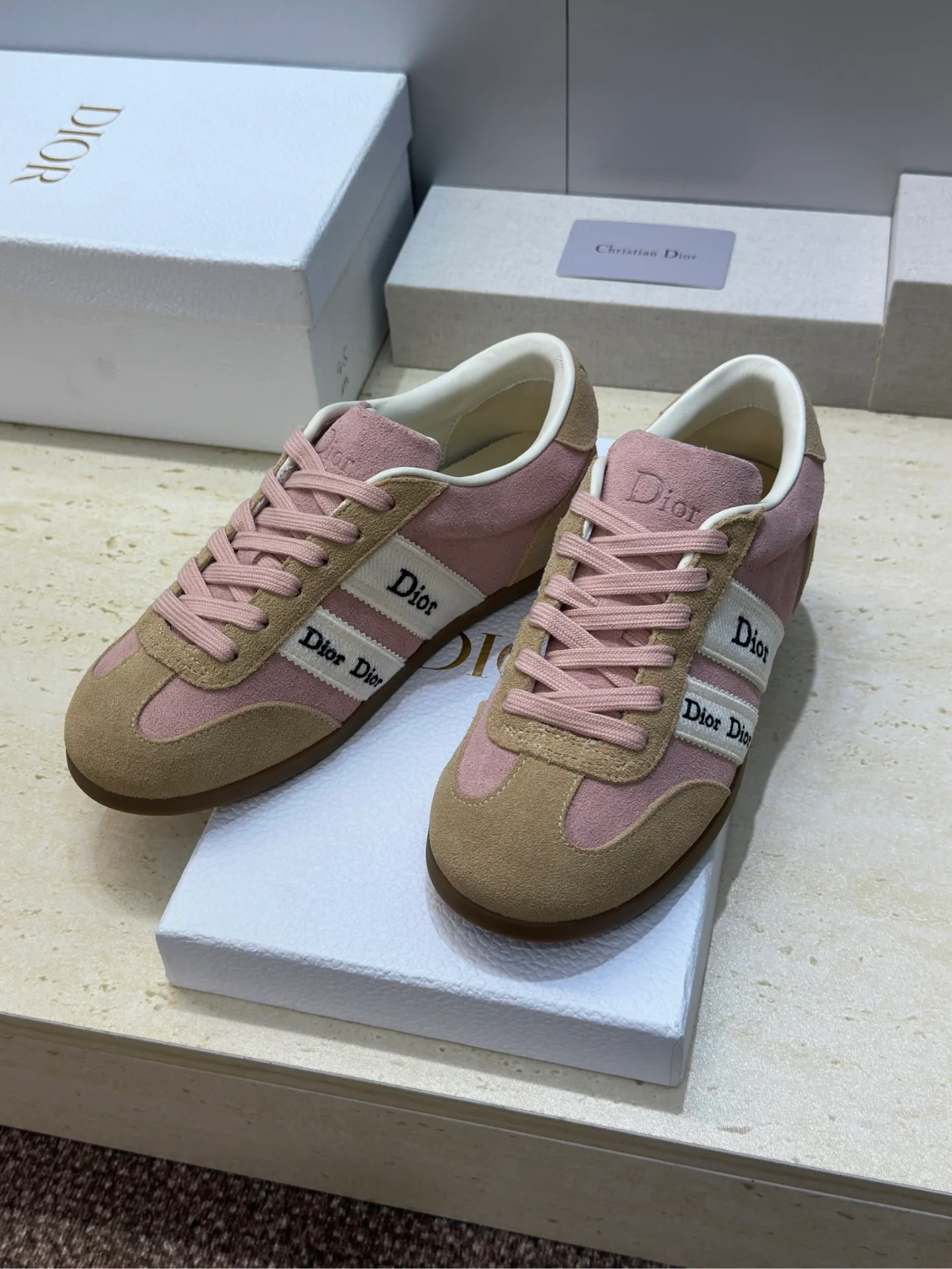 Кроссовки Женские Christian Dior 17612354