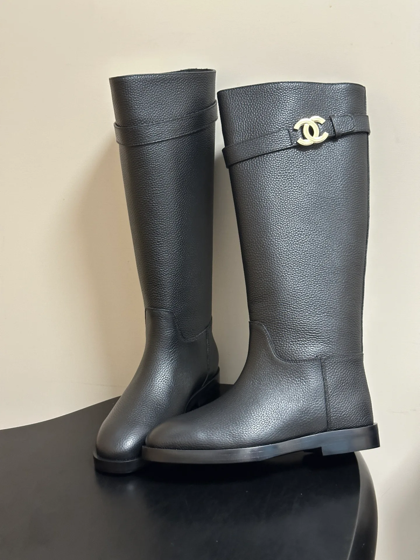 Сапоги Женские Chanel 18049458