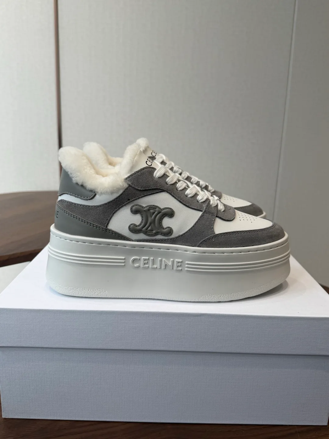 Кроссовки Женские Celine 18670159