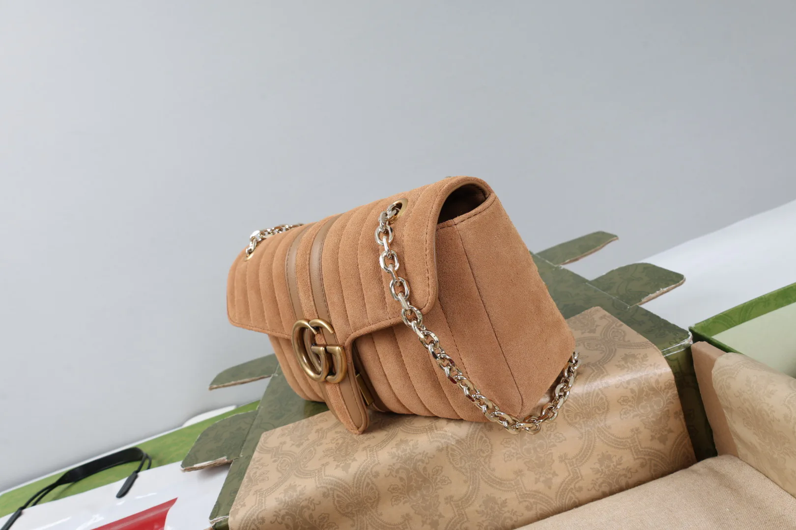Классические Сумки Женские Gucci 18004291