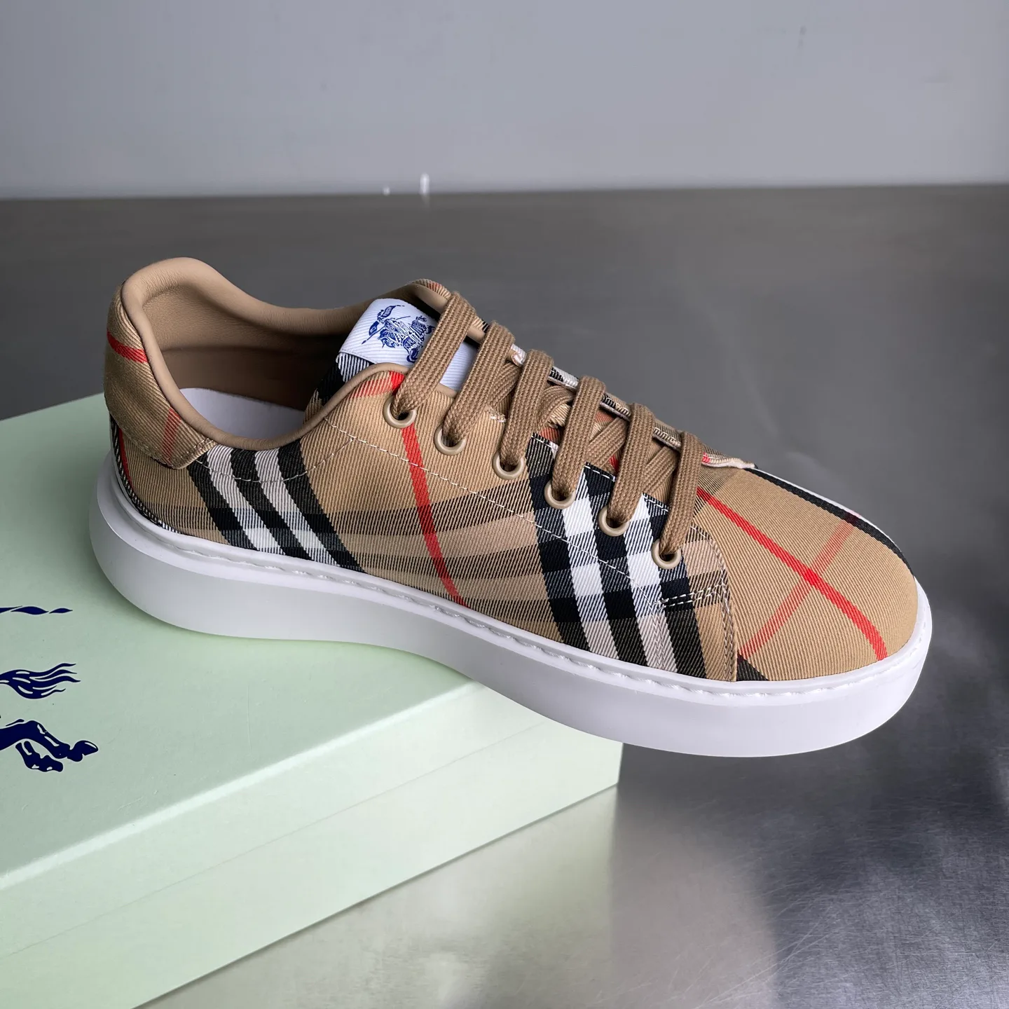 Кроссовки Мужские Burberry 11460323