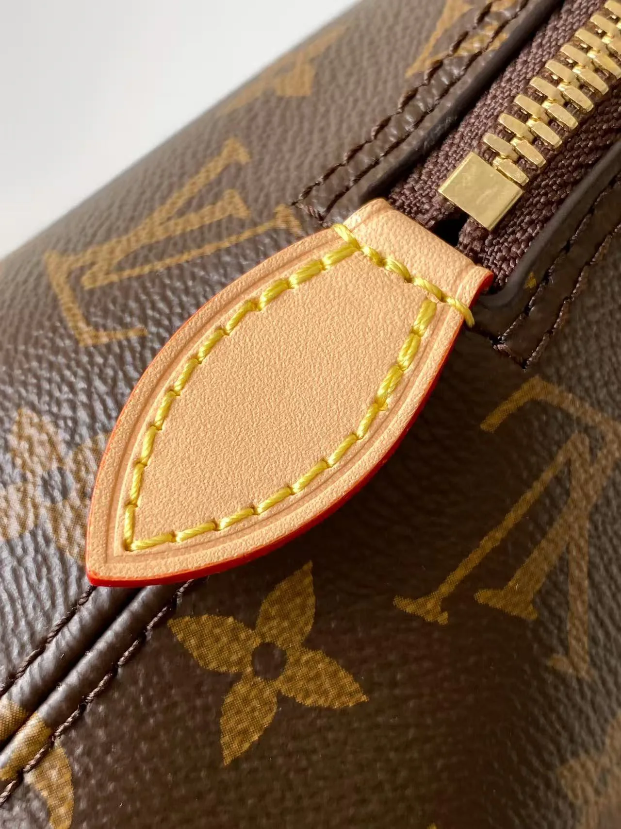 Классические Сумки Женские Louis Vuitton 11872304