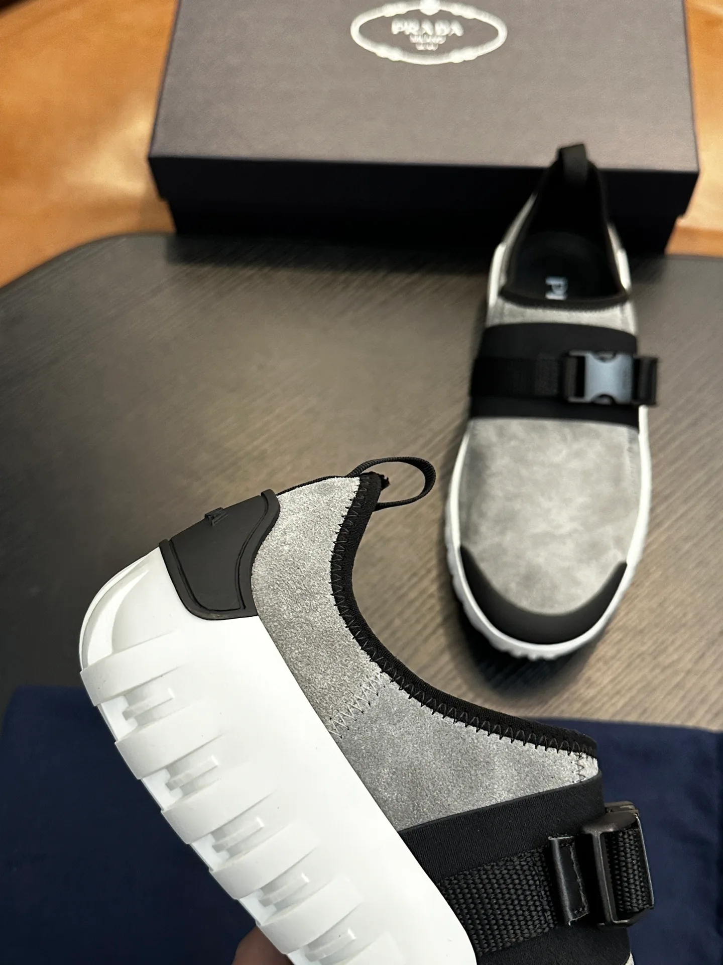 Кроссовки Мужские Prada 405047