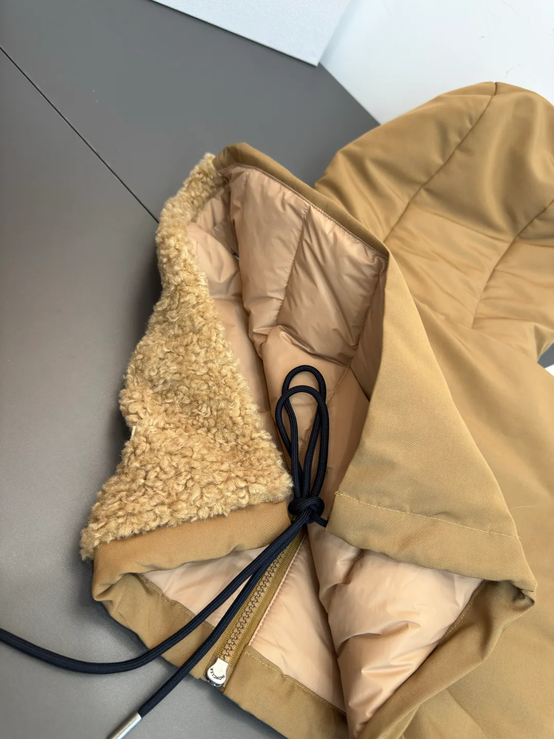 Куртки И Пуховики Женские Moncler 18816439
