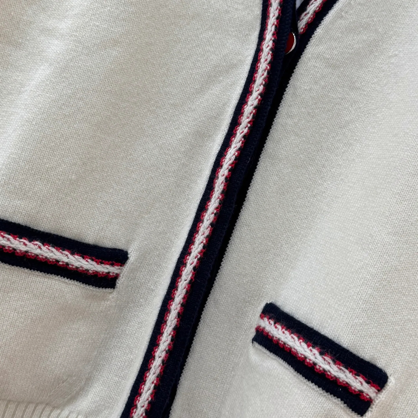 Джемперы И Свитеры Женские Chanel 11207708