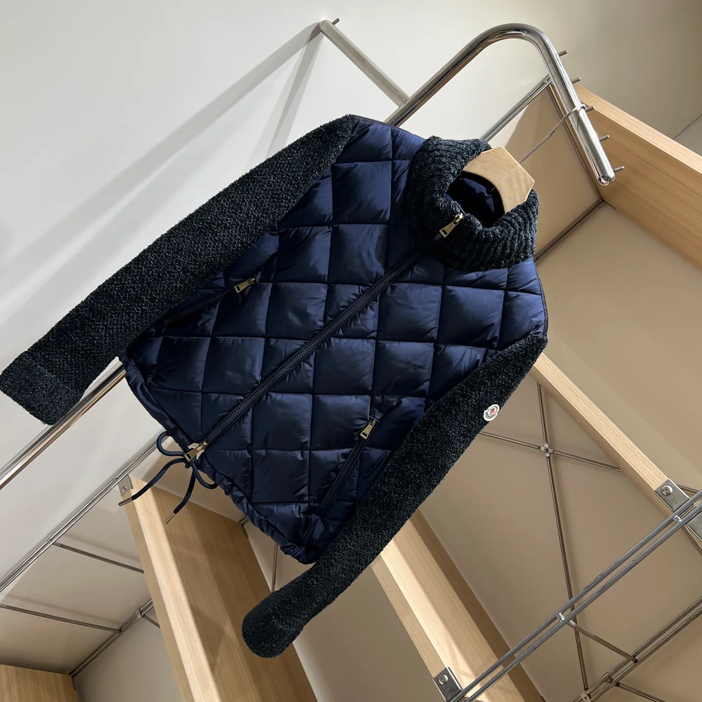 Куртки И Пуховики Женские Moncler 18188619