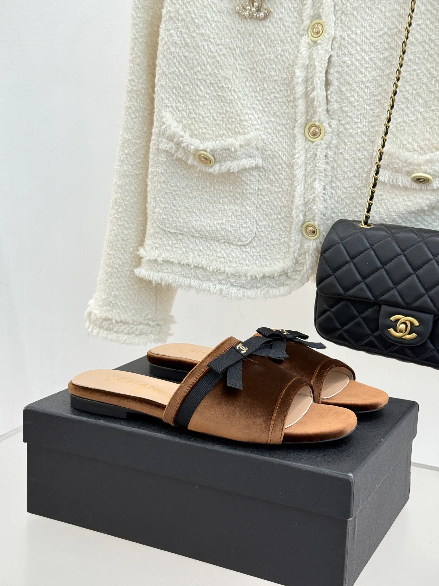 Шлепанцы Женские Chanel 12958161