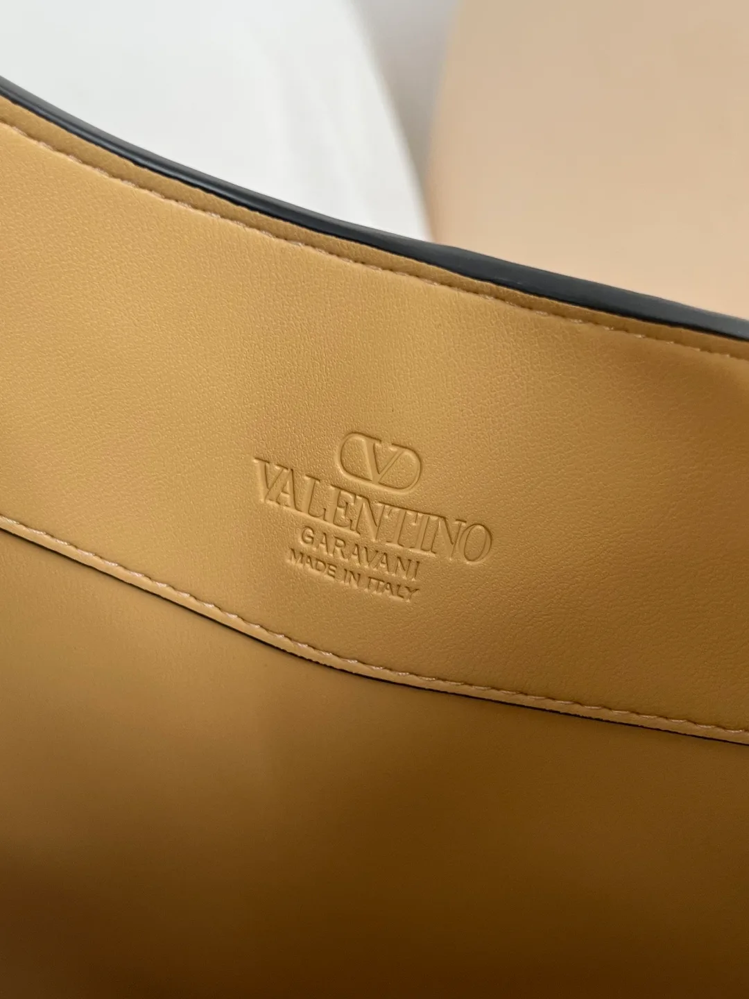 Сумки На Ремне Женские Valentino 870053