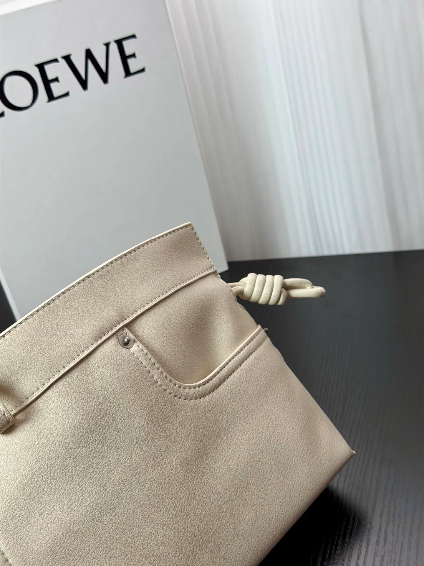 Классические Сумки Женские Loewe 12669060
