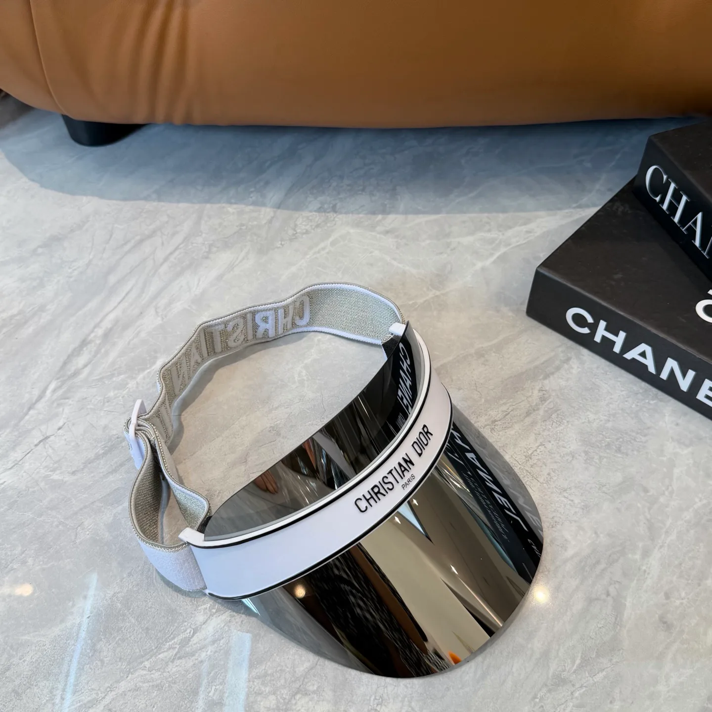 Головные Уборы Christian Dior 13294395