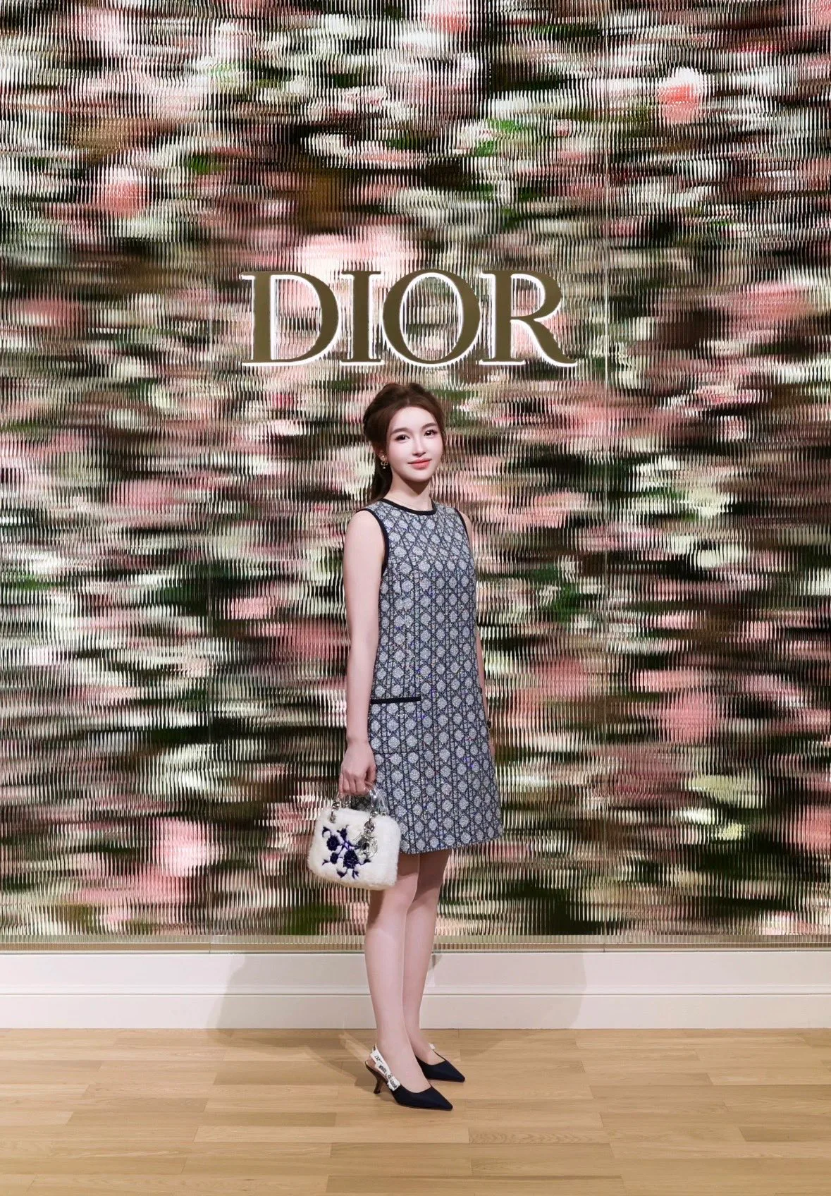 Платья Женские Christian Dior 18396708