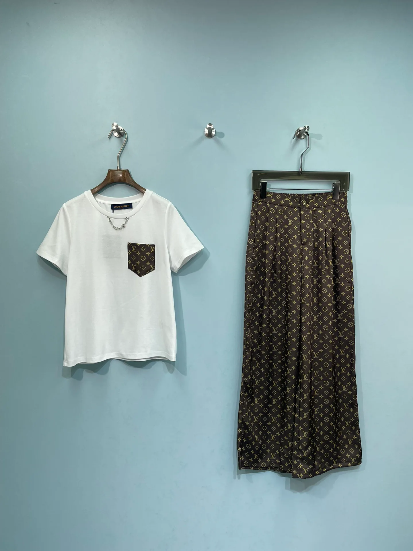 Костюмы Женские Louis Vuitton 12957165