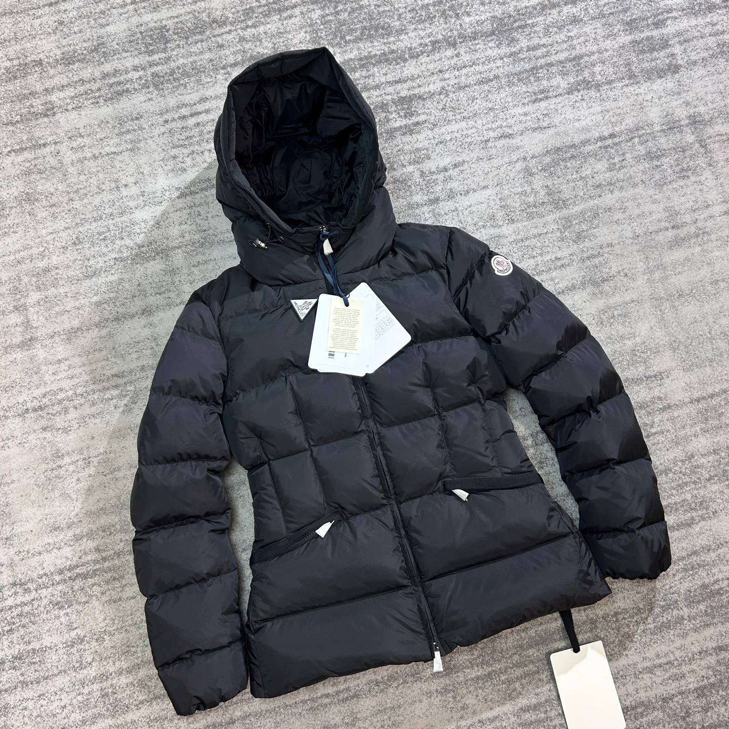 Куртки И Пуховики Женские Moncler 18133636