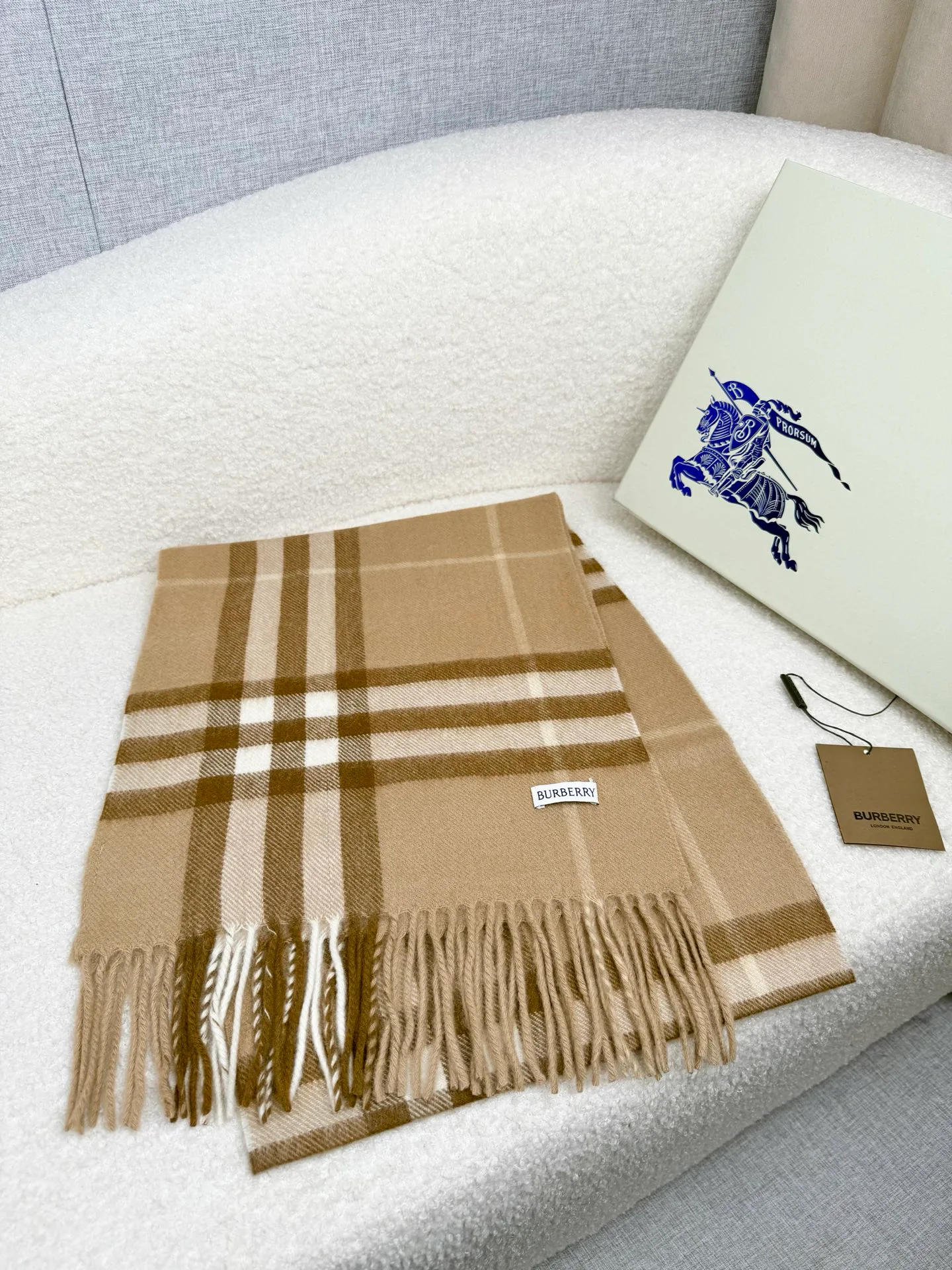 Шарфы Burberry 4516071