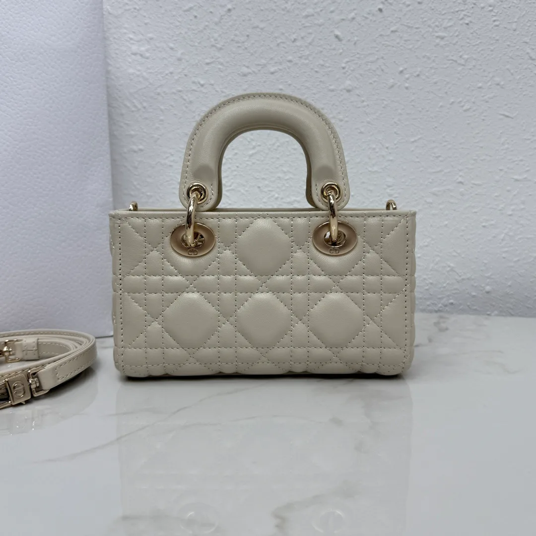 Классические Сумки Женские Christian Dior 17601435