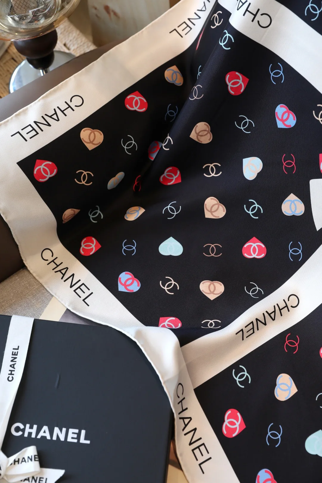 Шарфы Chanel 13449373