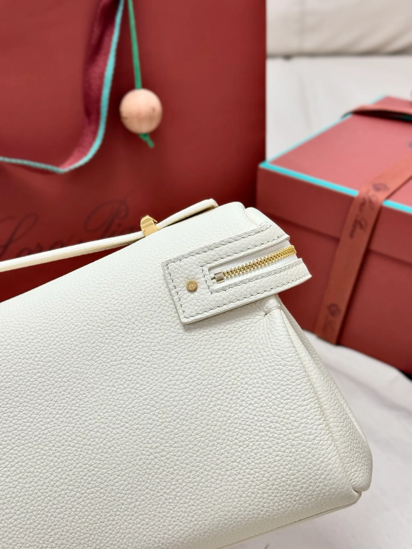 Классические Сумки Женские Loro Piana 11472663