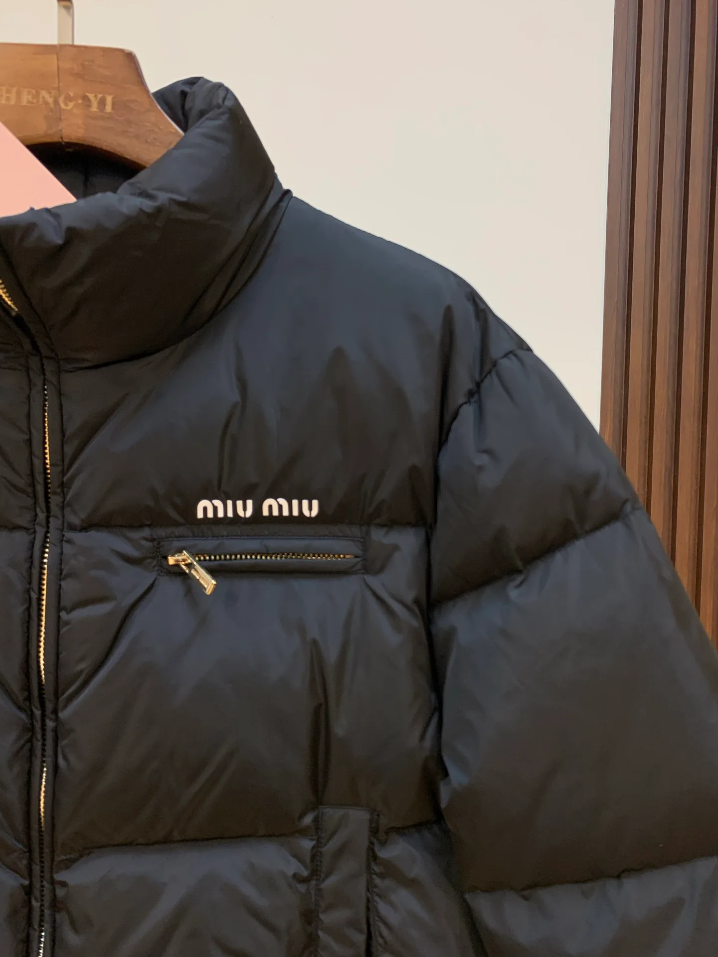 Куртки И Пуховики Женские Miu Miu 1373317