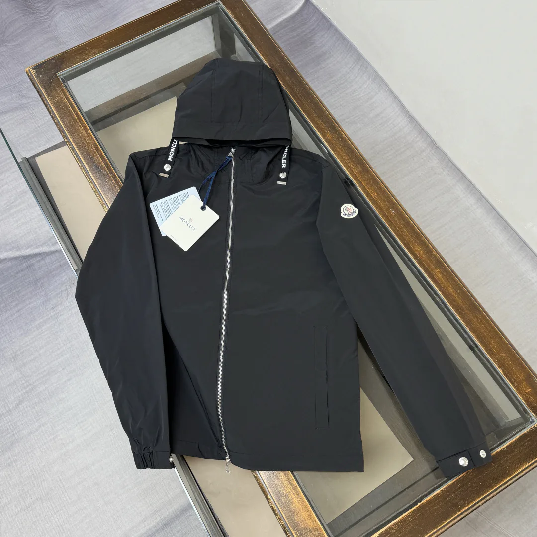 Куртки И Пуховики Женские Moncler 18416527