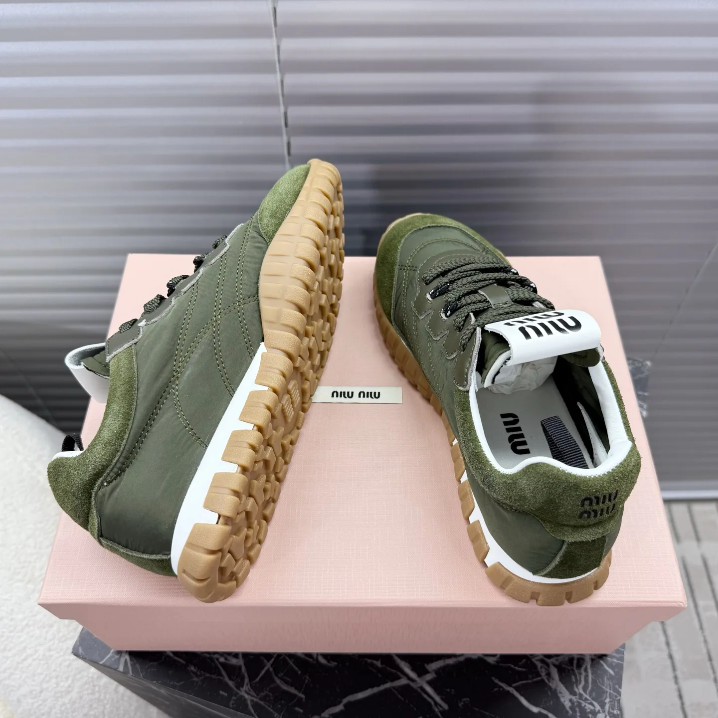 Кроссовки Женские Miu Miu 3742544