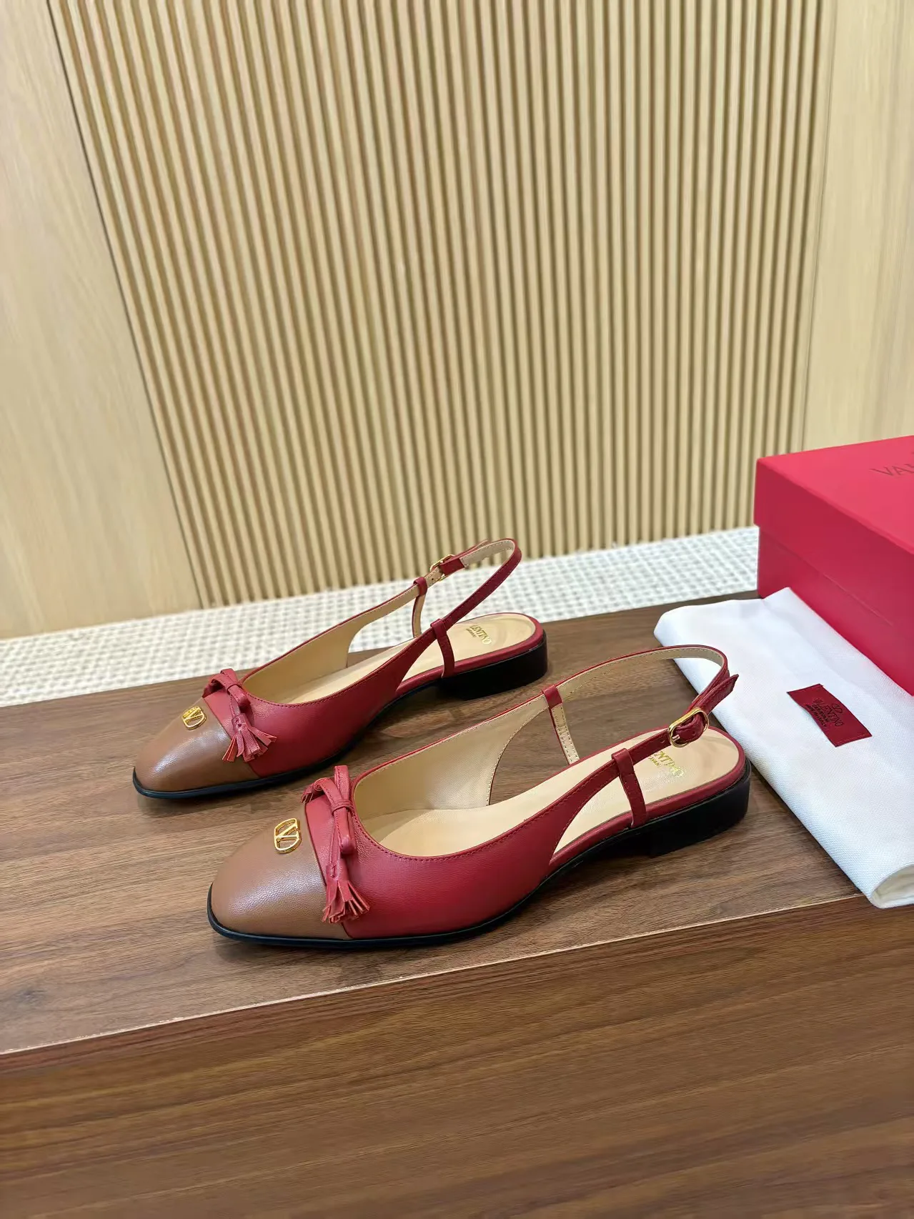 Босоножки Женские Valentino 11490628