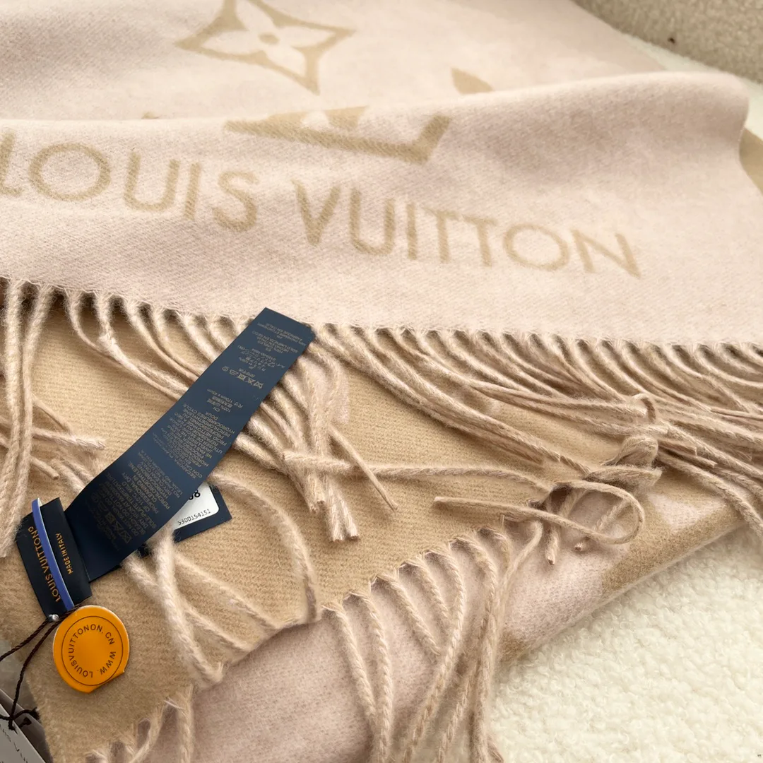 Шарфы Louis Vuitton 1852