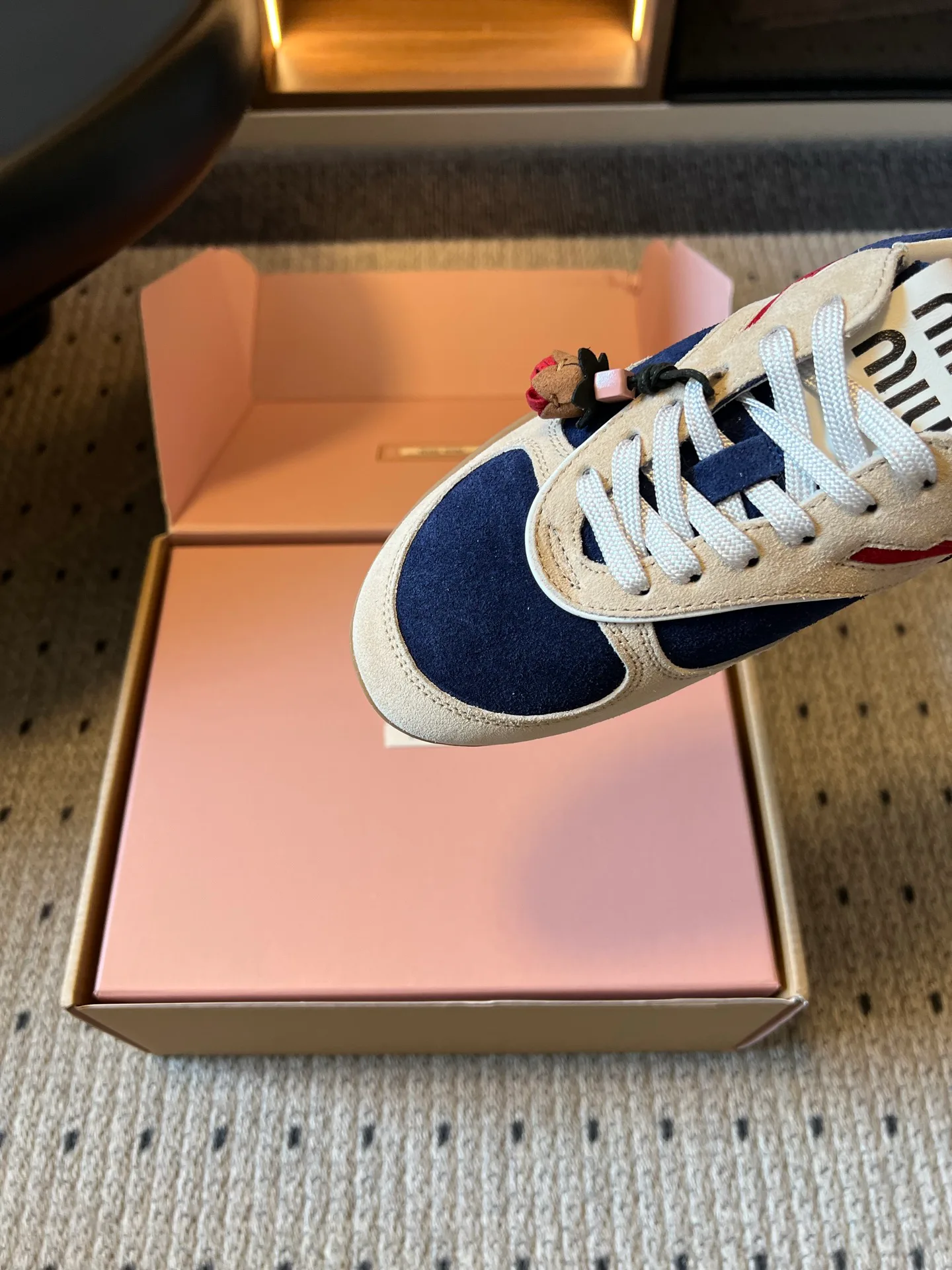 Кроссовки Женские Miu Miu 18462165
