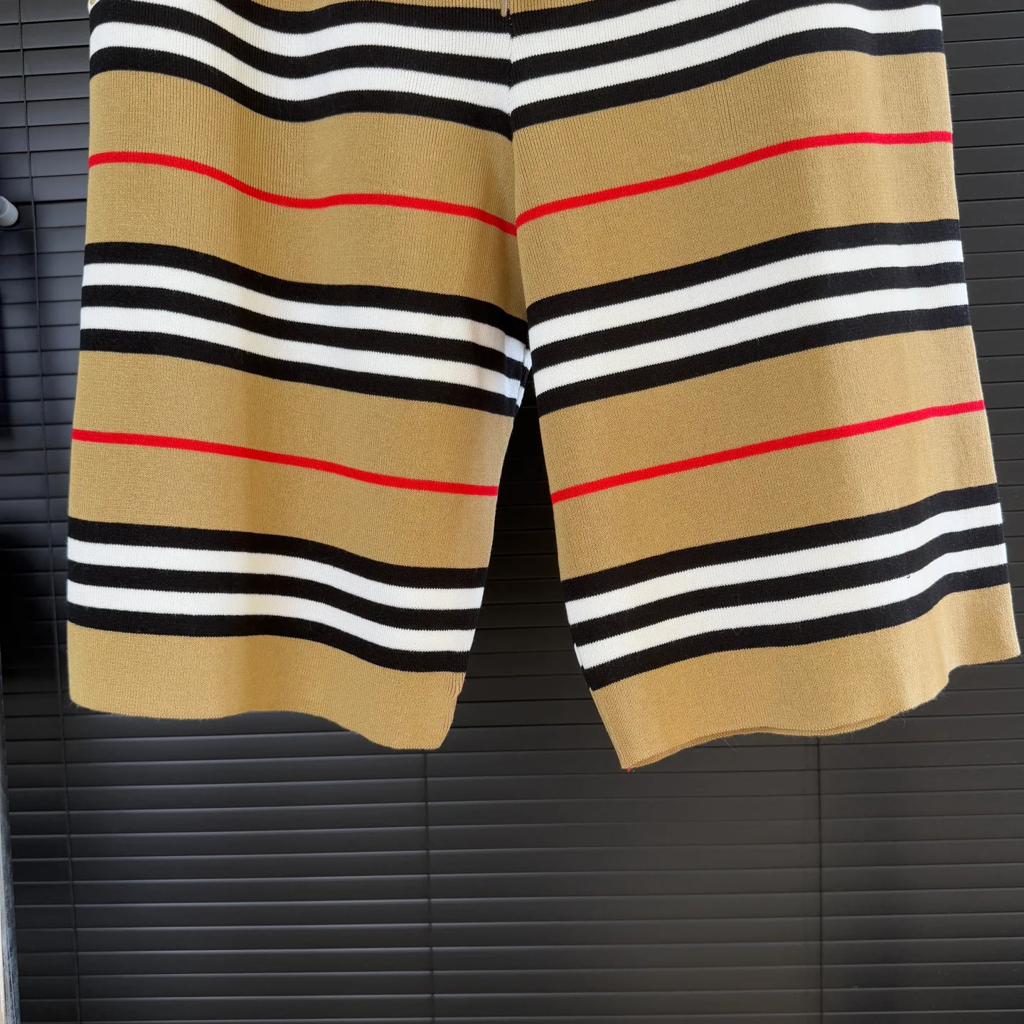 Шорты Женские Burberry 10952475