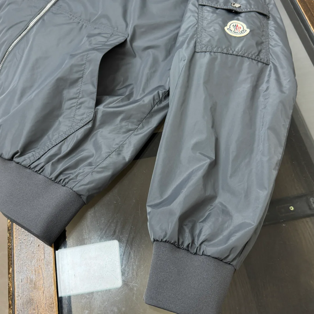 Куртки И Пуховики Женские Moncler 9642308