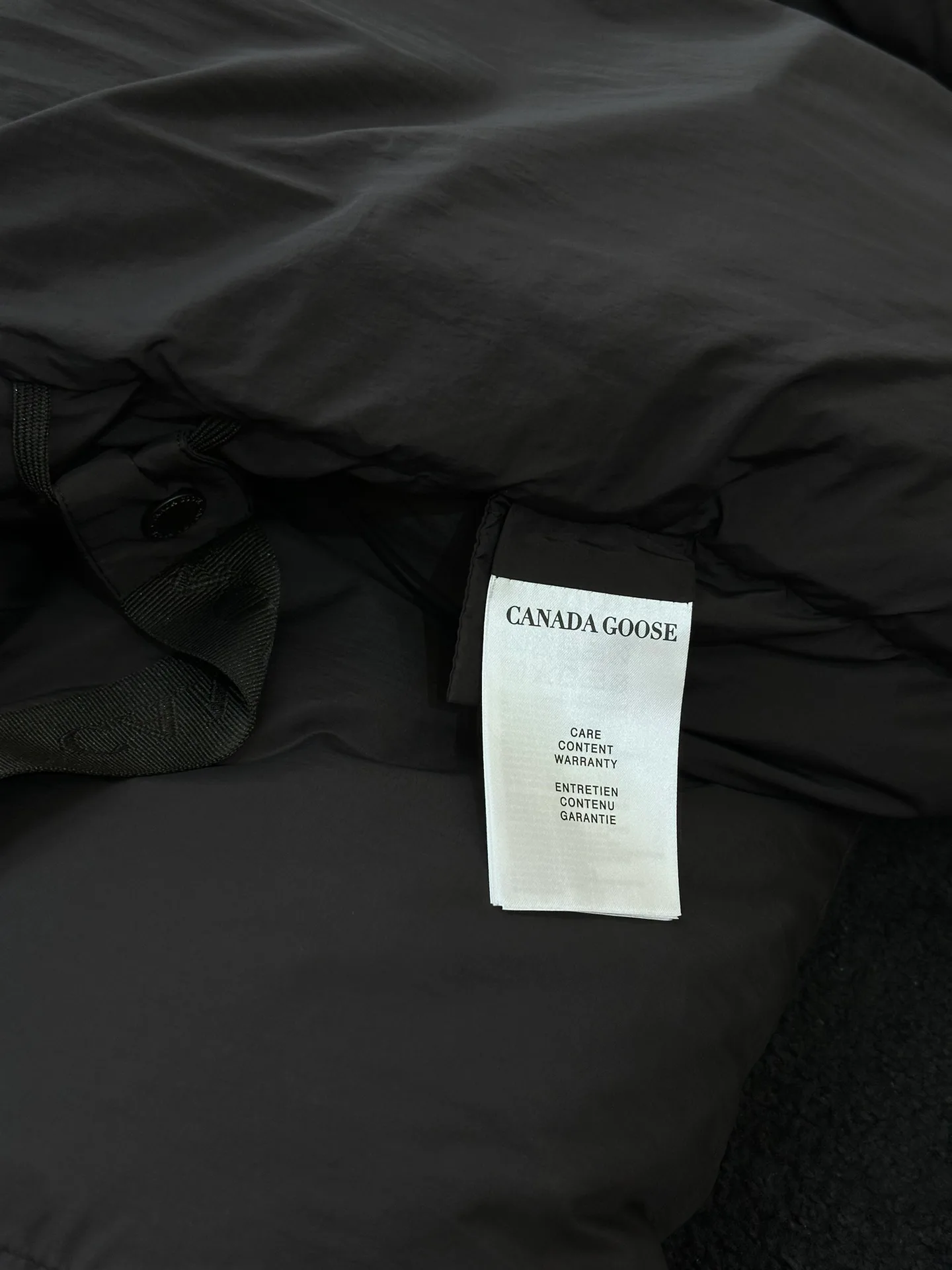 Куртки И Пуховики Женские Canada Goose 18099860