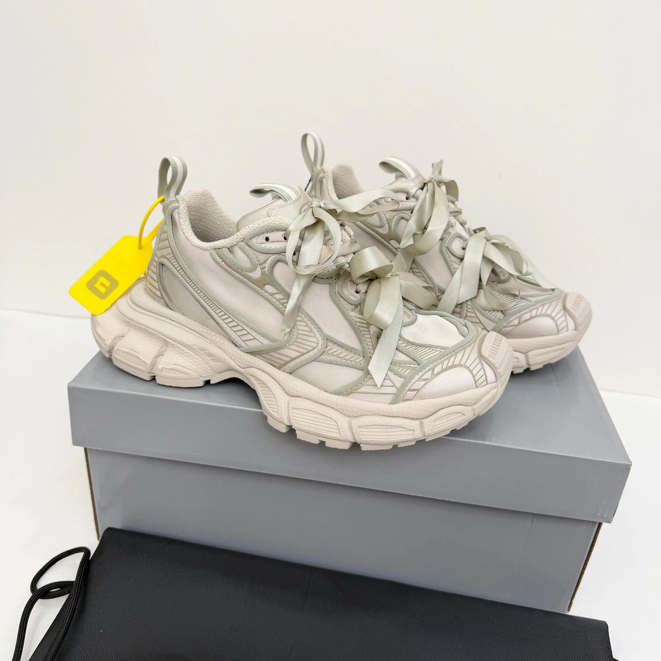Кроссовки Женские Balenciaga 6239927