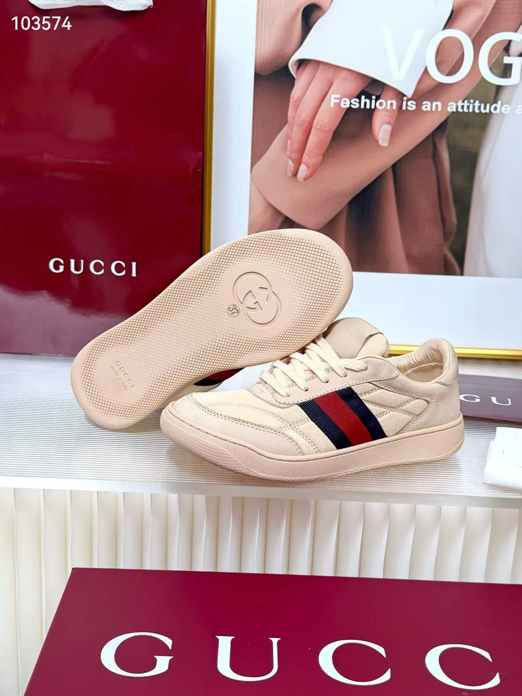 Кроссовки Женские Gucci 18781884