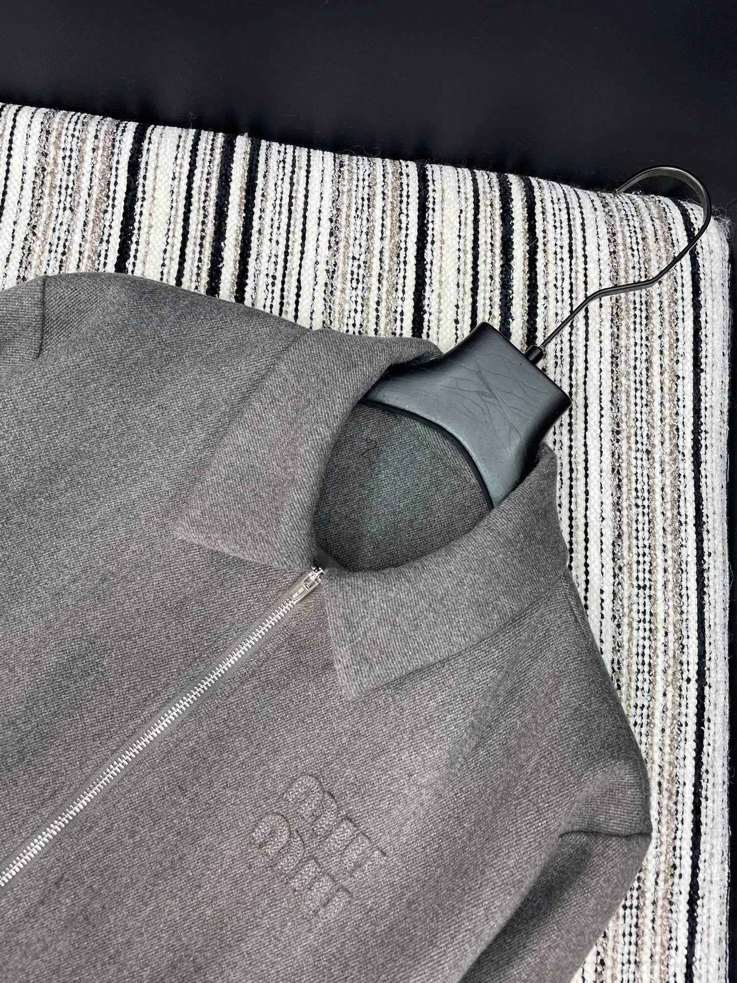 Куртки И Пуховики Женские Miu Miu 255687