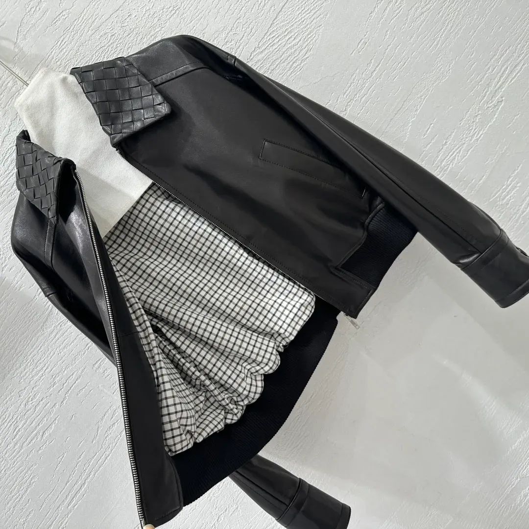 Кожаные Куртки И Дублёнки Женские Bottega Veneta 5930396