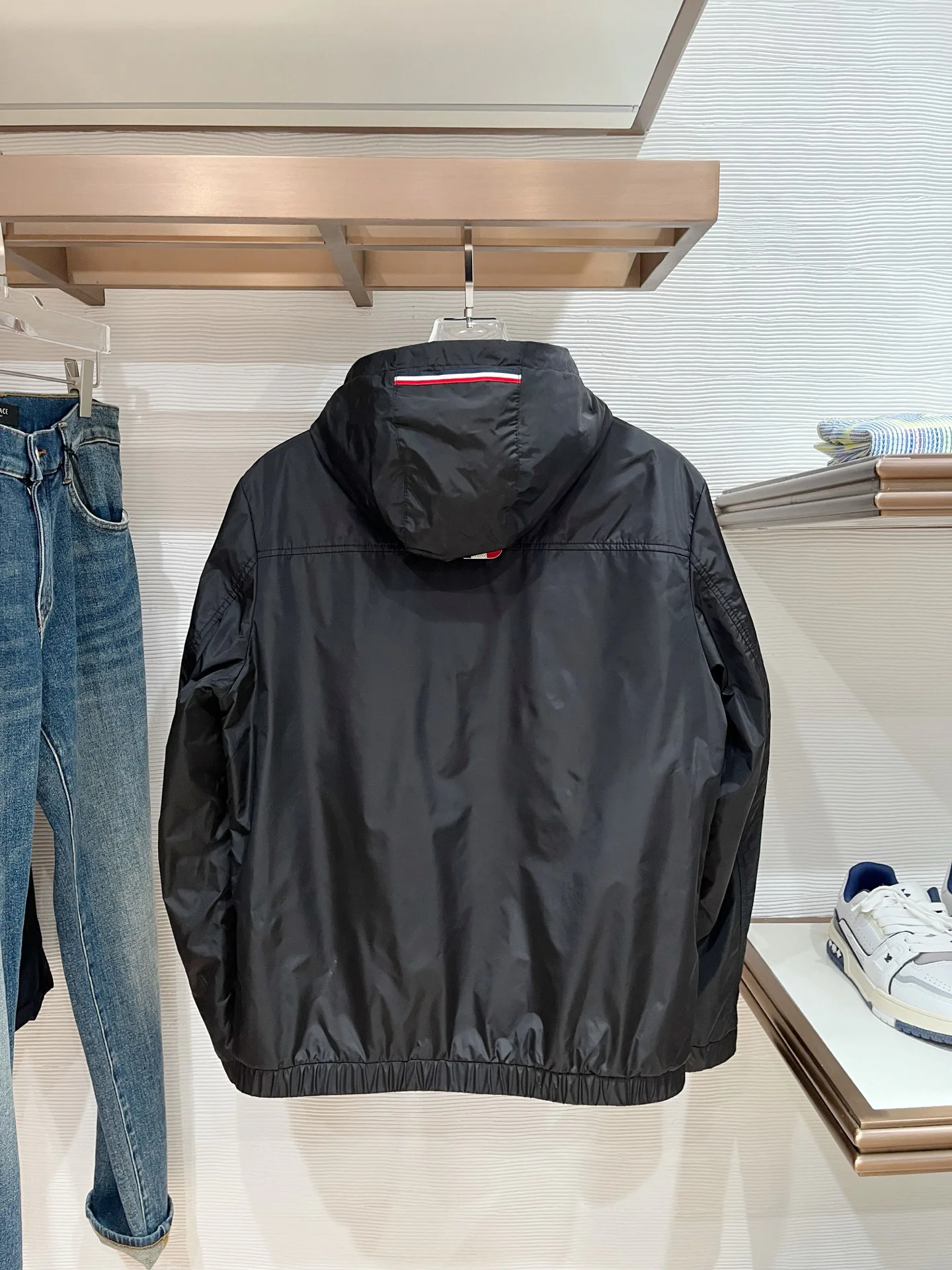 Куртки И Пуховики Мужские Moncler 11392197