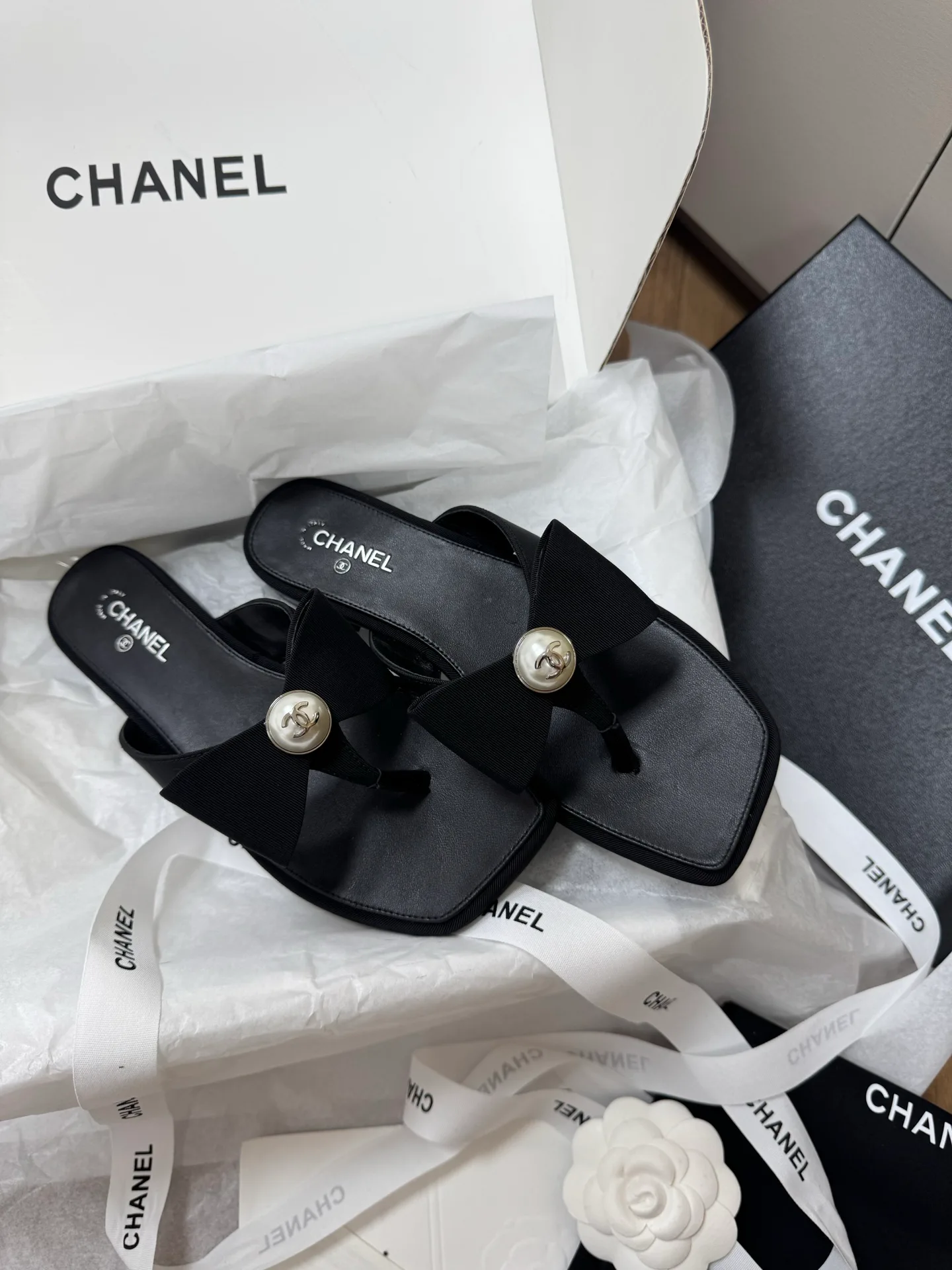 Шлепанцы Женские Chanel 17418250