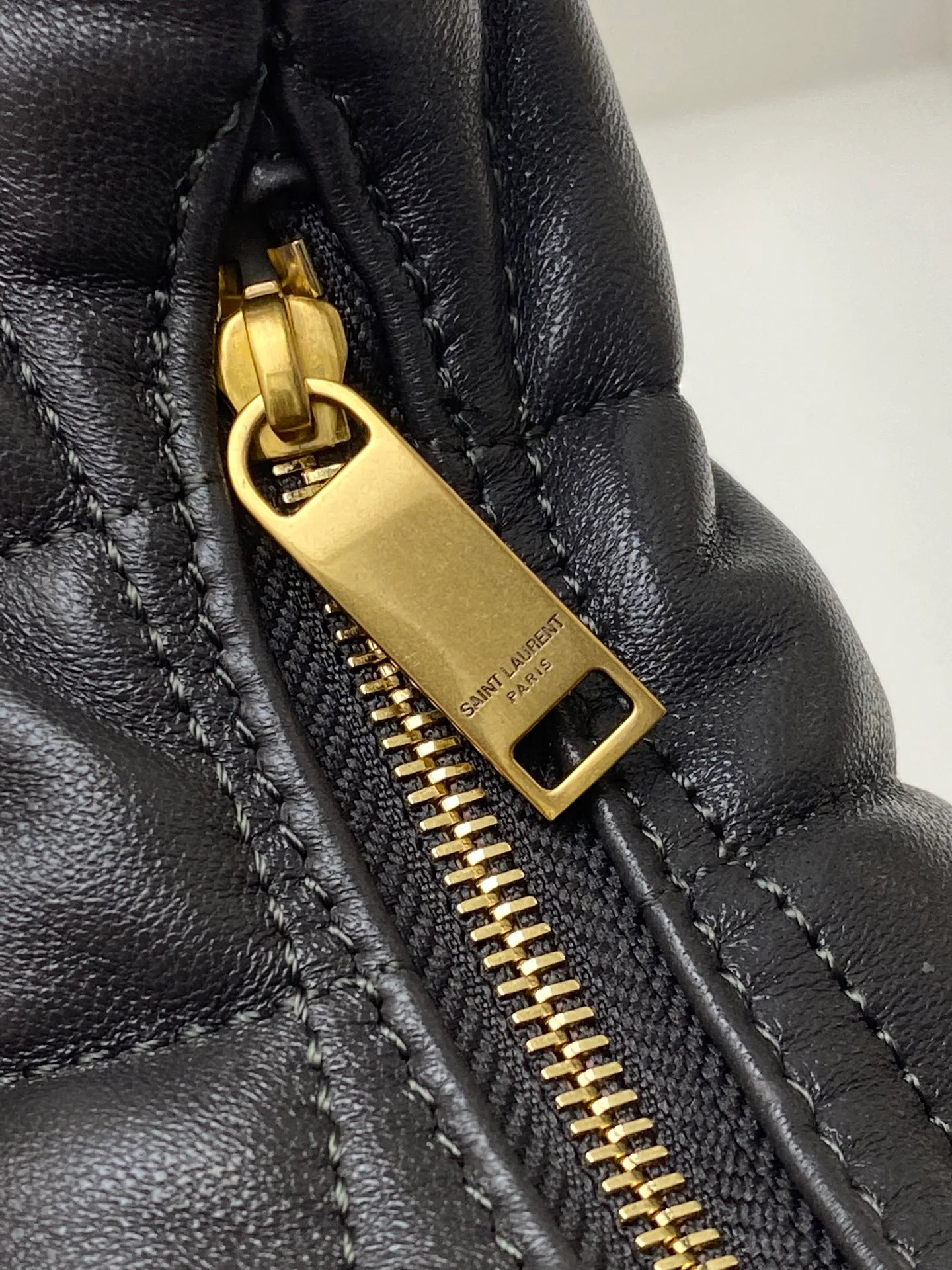 Классические Сумки Женские Saint Laurent 1967414