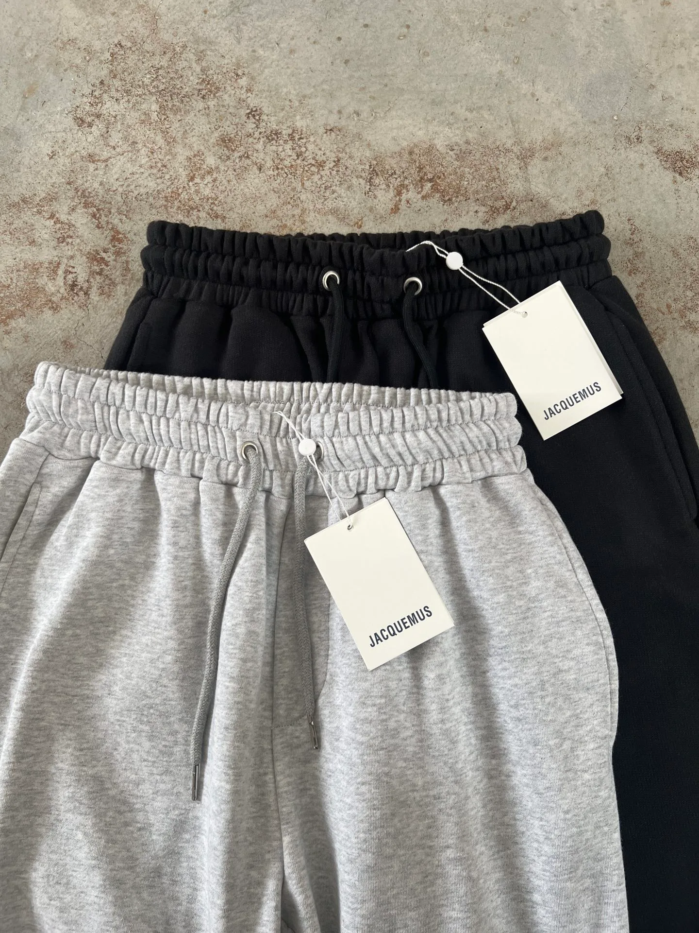 Брюки Женские Jacquemus 18212702