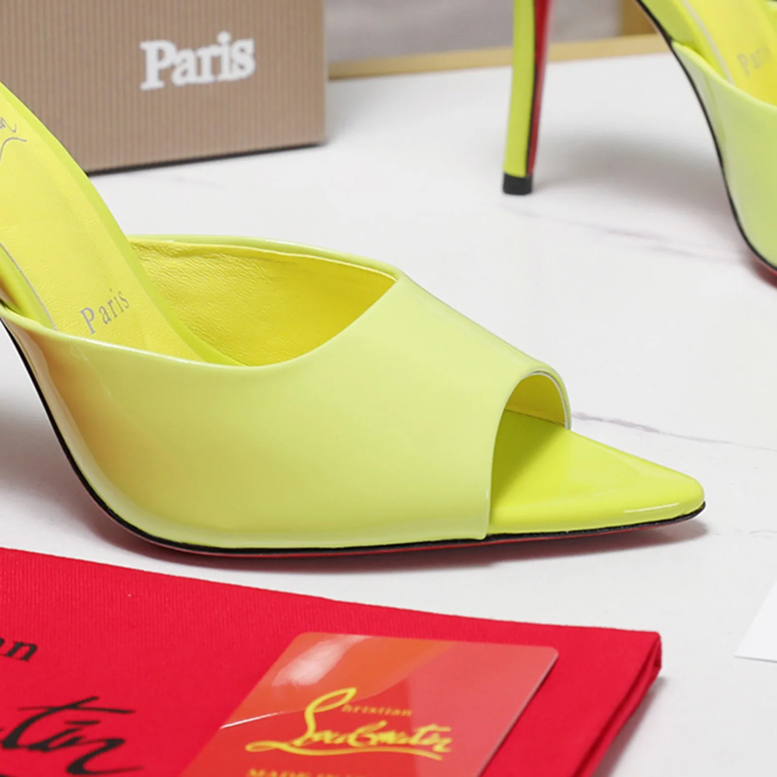 Босоножки Женские Christian Louboutin 1125563