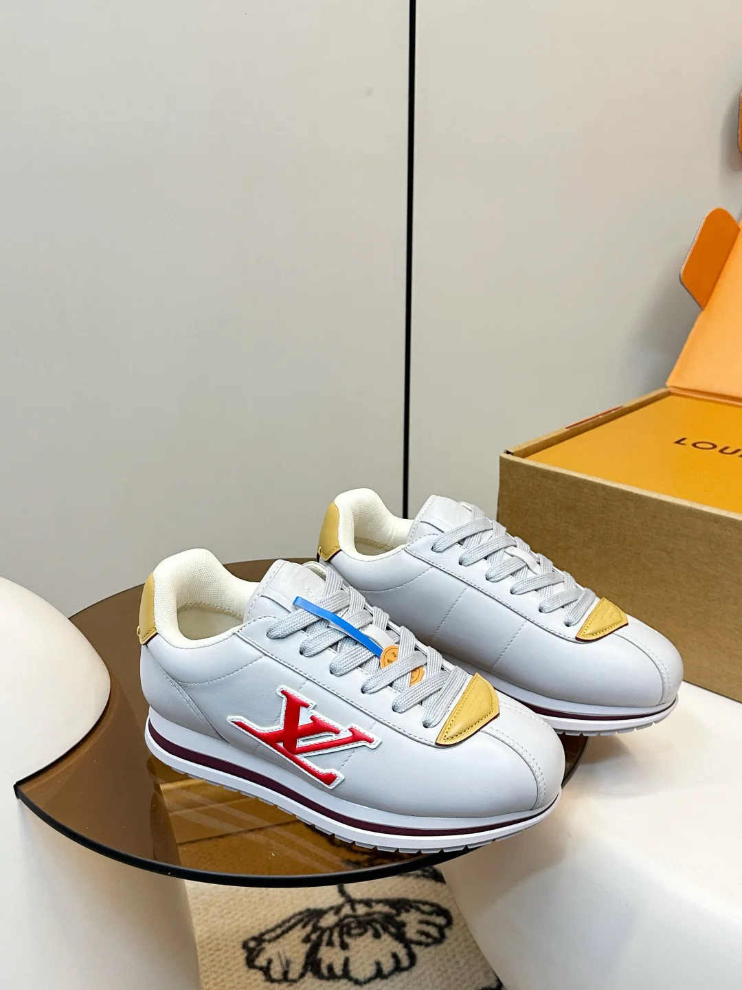 Кроссовки Женские Louis Vuitton 4948531