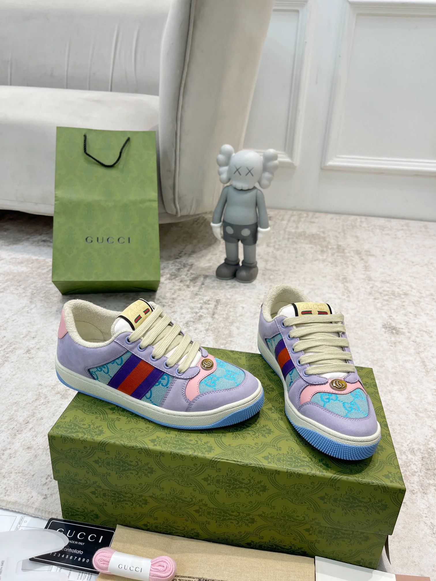 Кроссовки Женские Gucci 944981