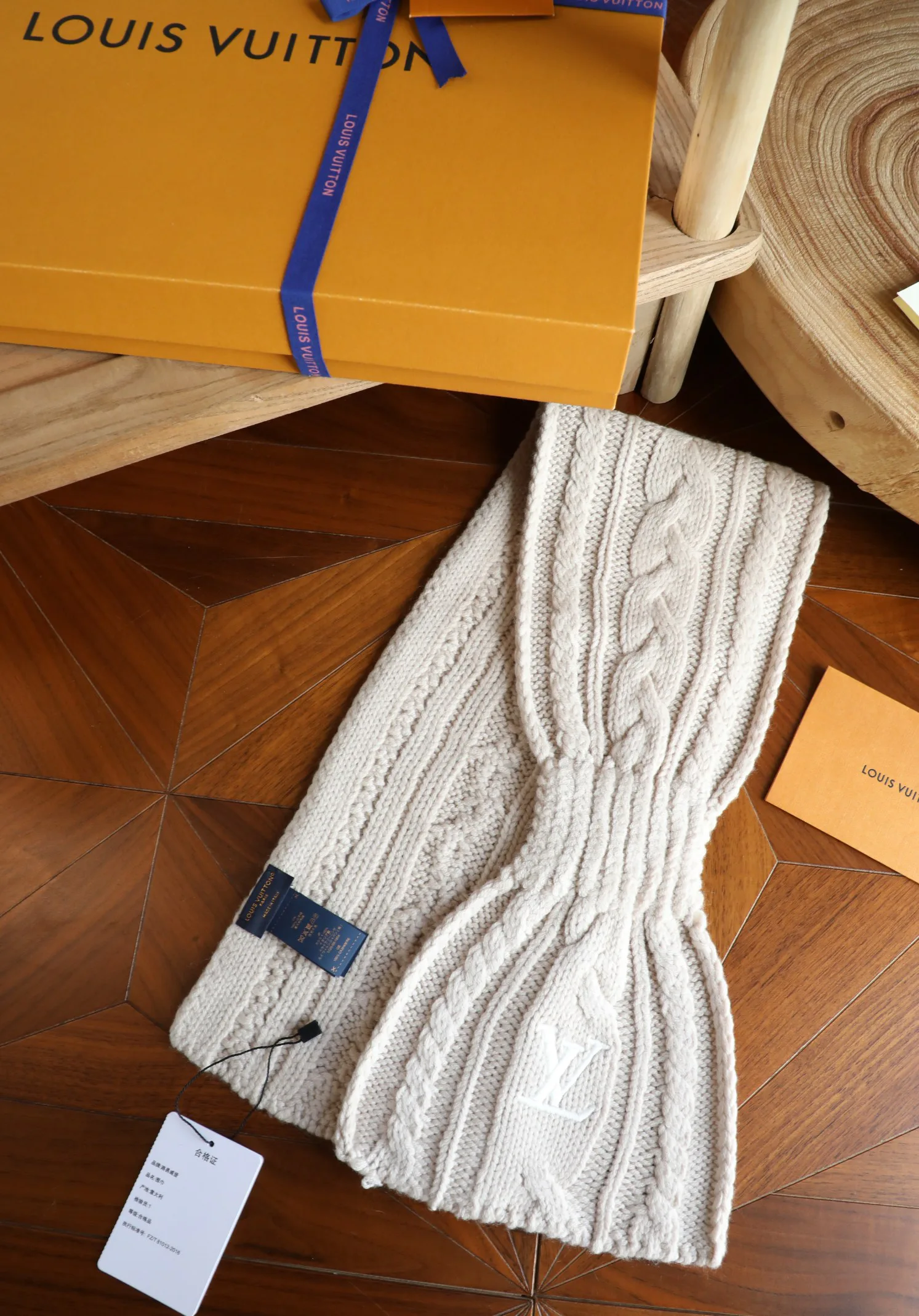 Шарфы Louis Vuitton 859979