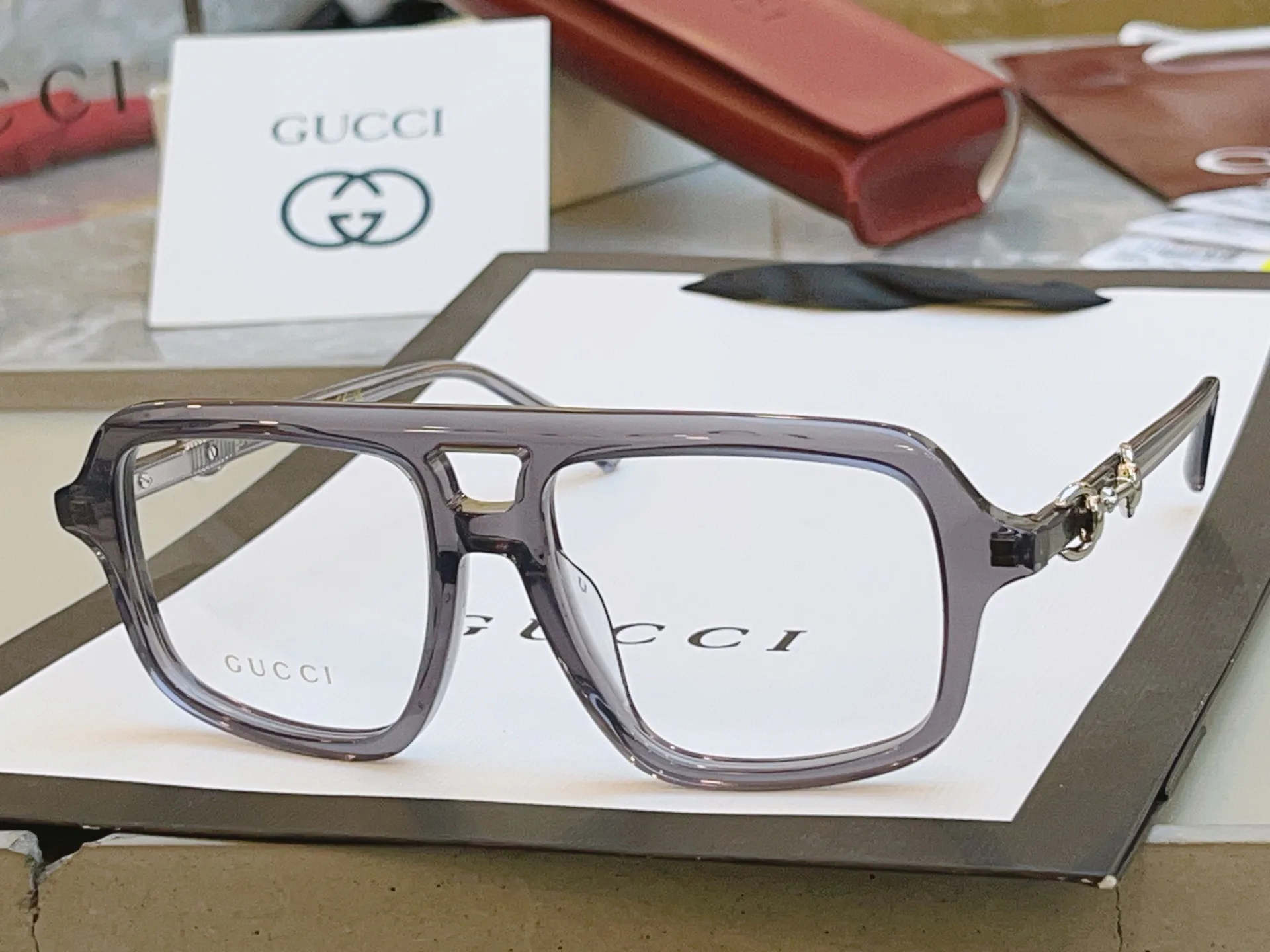 Очки Gucci 11432739