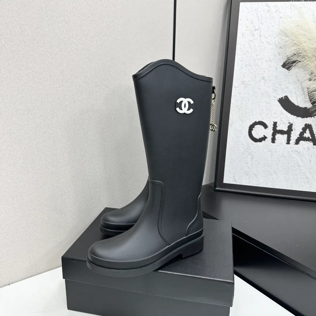 Сапоги Женские Chanel 18832633
