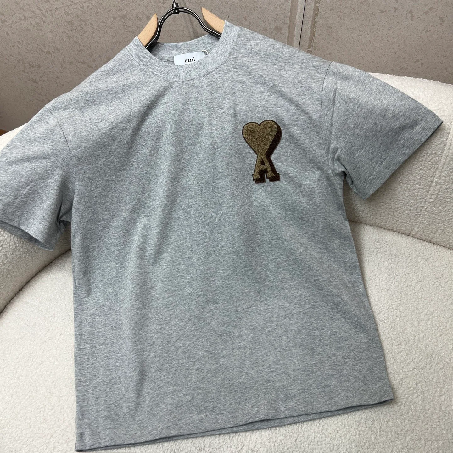 Футболки Женские Ami Paris 11688535