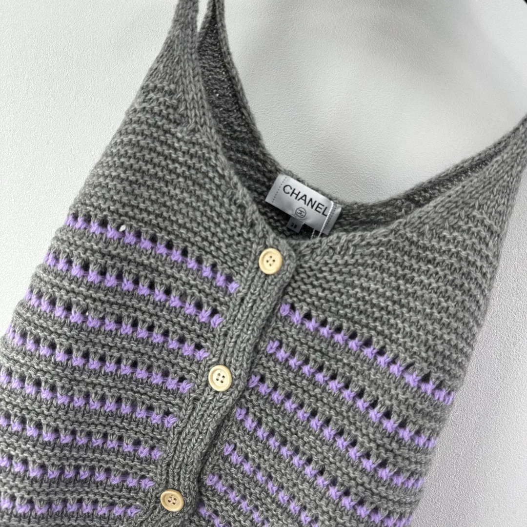 Жилеты Женские Chanel 11455136