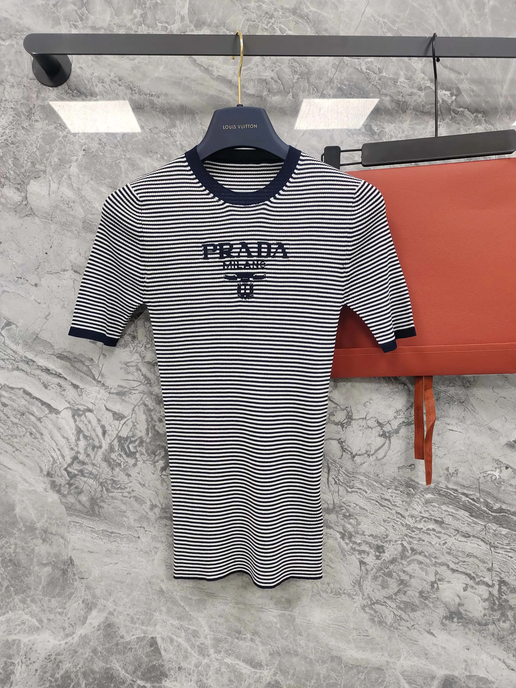 Футболки Женские Prada 11433741