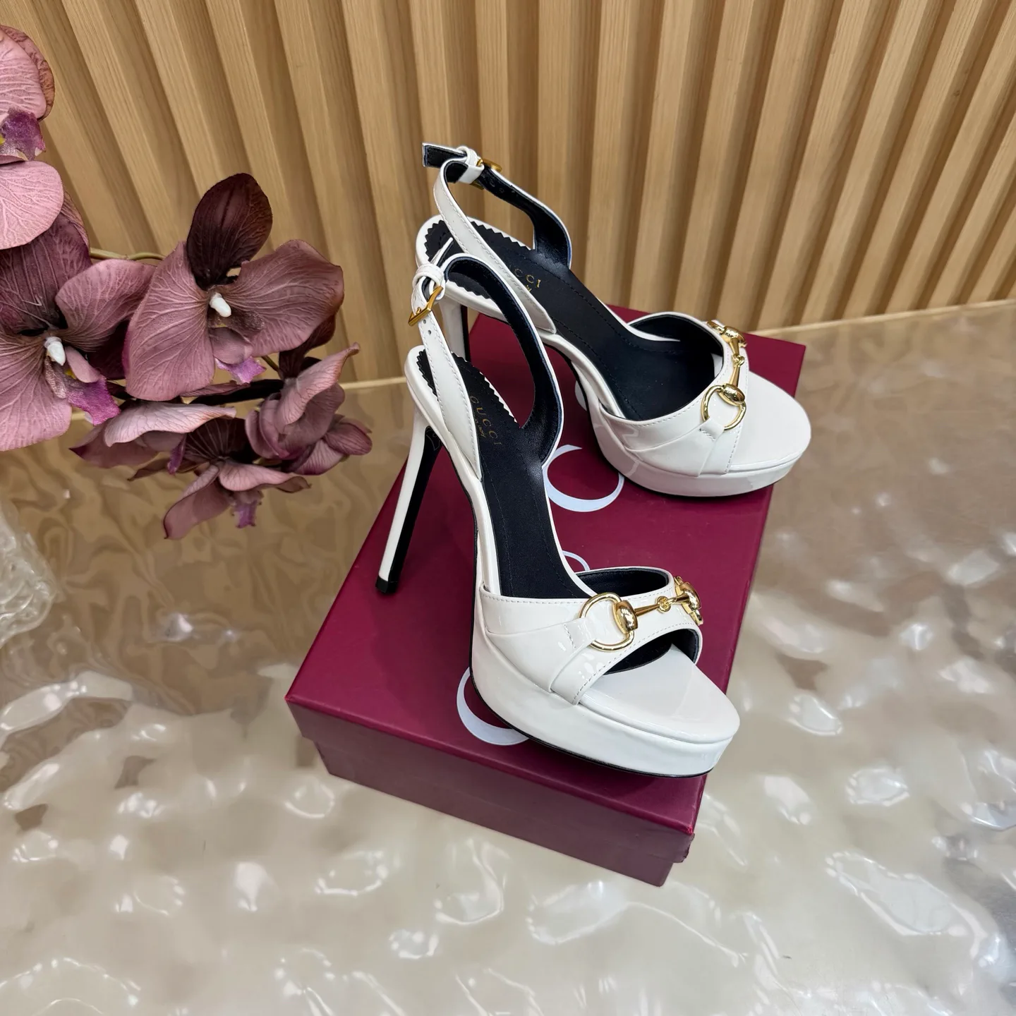 Босоножки Женские Gucci 17448813